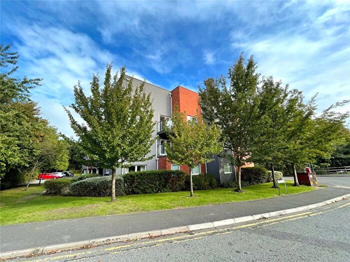 2 Bedroom Flat To Rent In Gawer Park, Chester, Cheshire, CH1