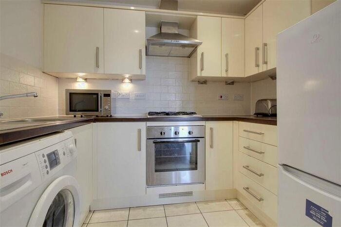 2 Bedroom Flat To Rent In Dunthorne Way, Grange Farm, Milton Keynes MK8