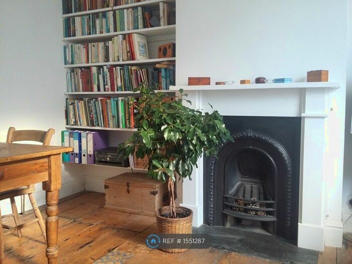 1 Bedroom Flat To Rent In Great College Street, Brighton, BN2