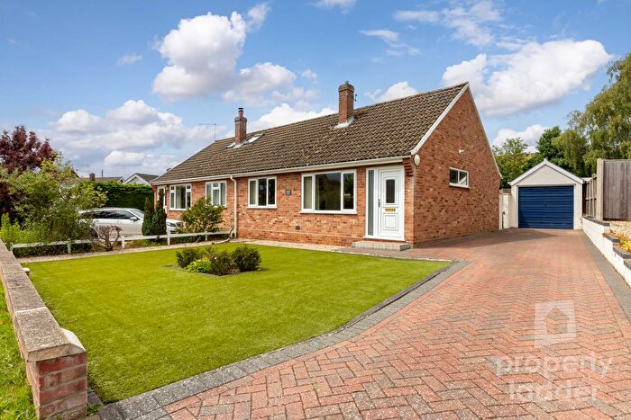 2 Bedroom Semi Detached Bungalow For Sale In Park Road, Spixworth, Norwich, NR10