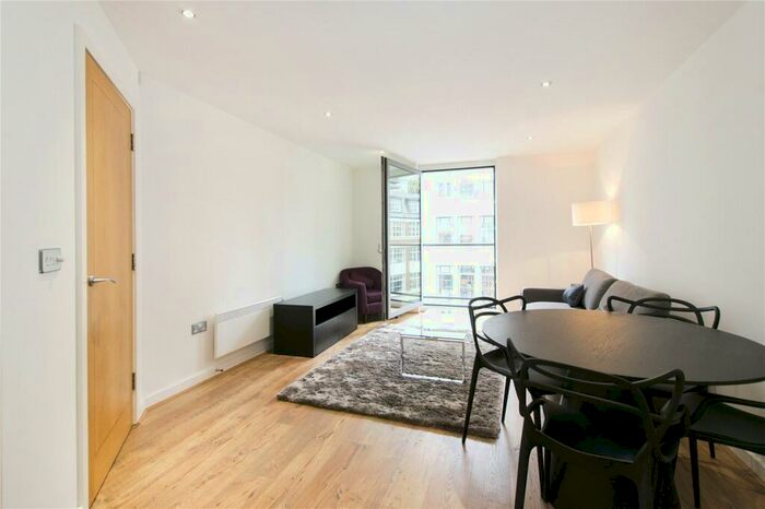 1 Bedroom Apartment To Rent In Brewery Square, London, EC1V