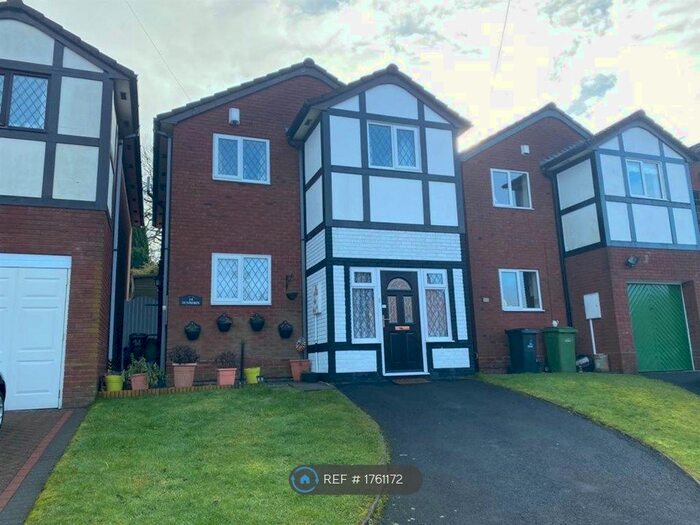 3 Bedroom Detached House To Rent In Carder Drive, Brierley Hill, DY5