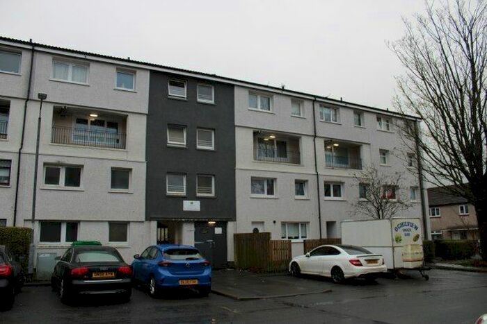 3 Bedroom Maisonette To Rent In Ettrick Terrace, Johnstone PA5