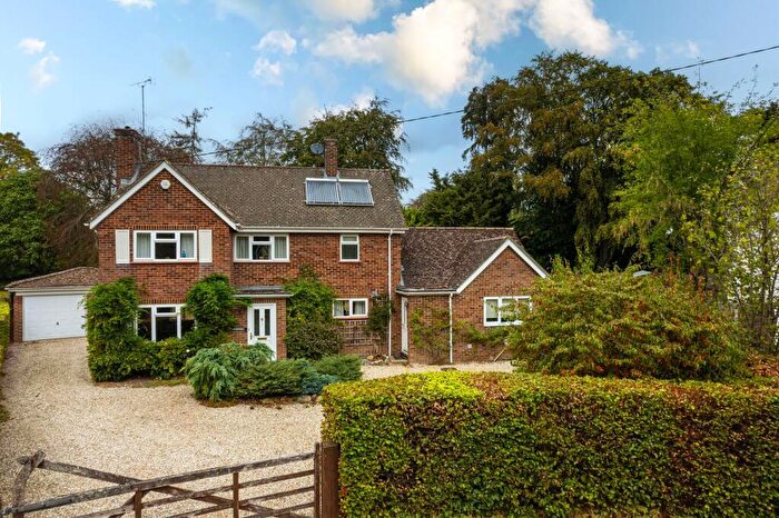 3 Bedroom Detached House For Sale In Meadow Lane, Hartley Wintney, RG27