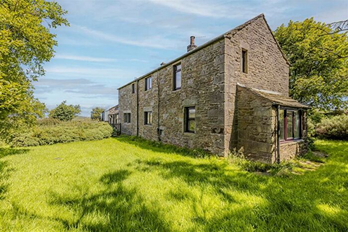 5 Bedroom Detached House For Sale In Quarnford, Buxton, SK17