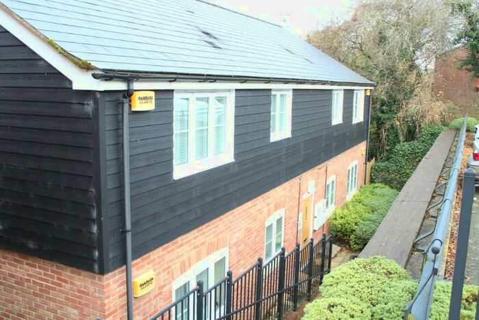 1 Bedroom Flat To Rent In Valley View, Aldbourne, Wiltshire, ., SN8