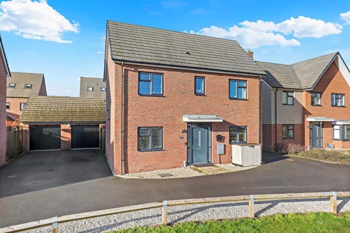 3 Bedroom Detached House For Sale In Duncan Road, Meon Vale, Stratford-Upon-Avon, CV37