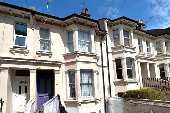 2 Bedroom Flat To Rent In Ditchling Rise, Brighton, BN1