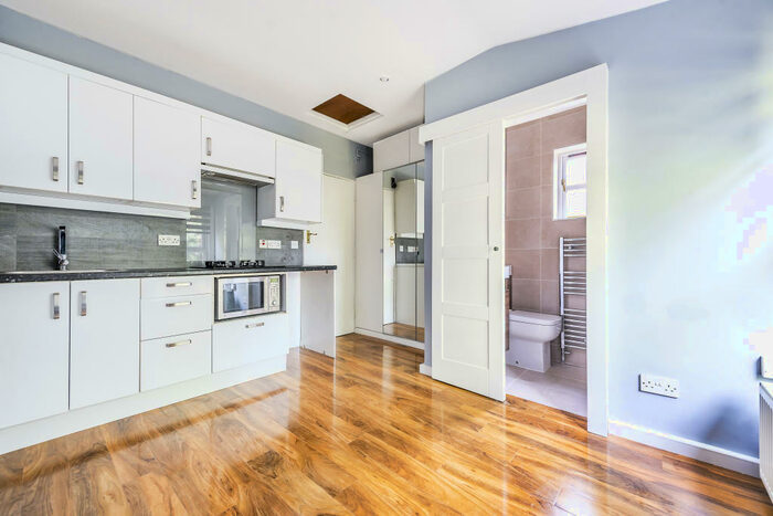 Studio To Rent In Widmore Road, Bromley, BR1