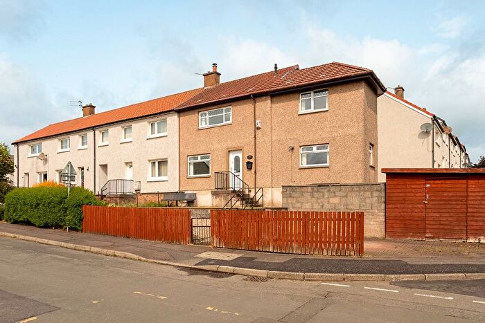 4 Bedroom End Of Terrace House For Sale In Derran Drive, Cardenden, Lochgelly, Fife, KY5