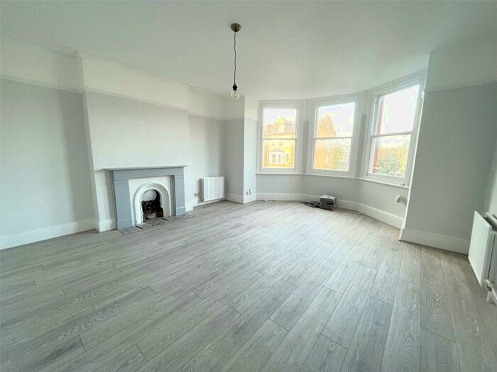 1 Bedroom Apartment To Rent In Dulwich Road, London, SE24