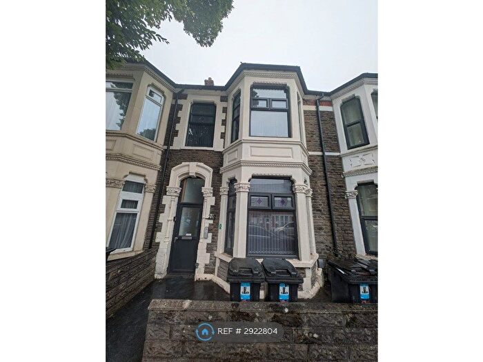 2 Bedroom Flat To Rent In Corporation Road, Cardiff, CF11