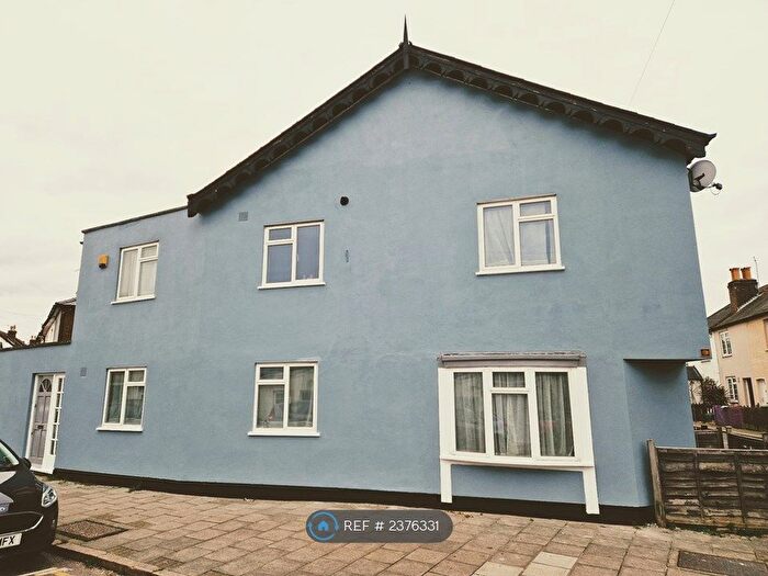 2 Bedroom End Of Terrace House To Rent In Palace Road, Bromley, BR1