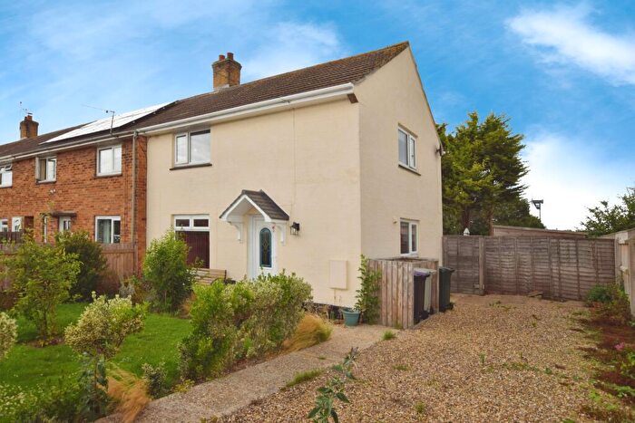 2 Bedroom End Of Terrace House For Sale In West View Crescent, Chapel St Leonards, PE24