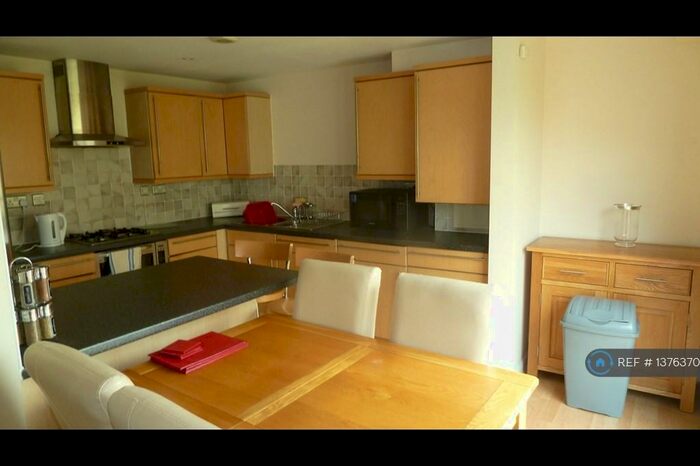2 Bedroom Flat To Rent In Star Hill, Rochester, ME1