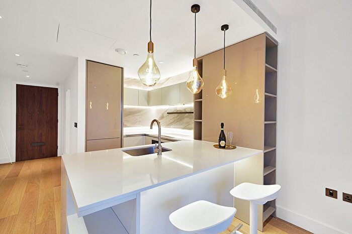 2 Bedroom Flat To Rent In White City Living, London, W12