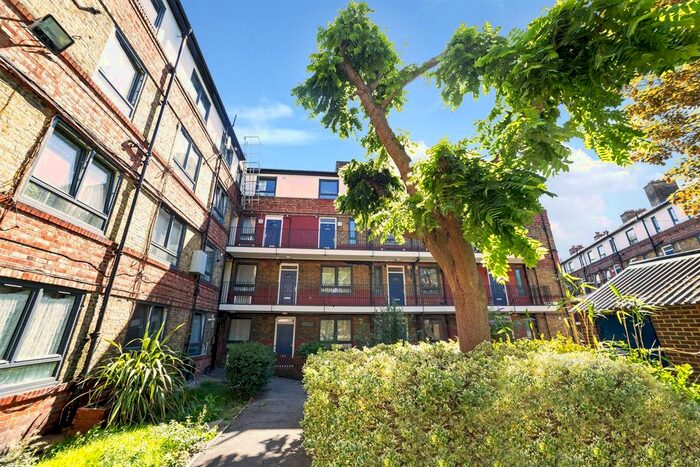 2 Bedroom Flat To Rent In Elim Estate, Weston Street, London, SE1