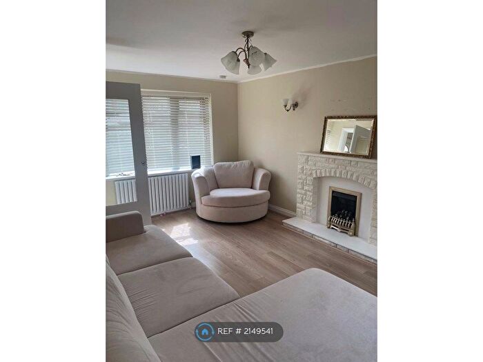 3 Bedroom Detached House To Rent In Westmead Drive, Birmingham, B68