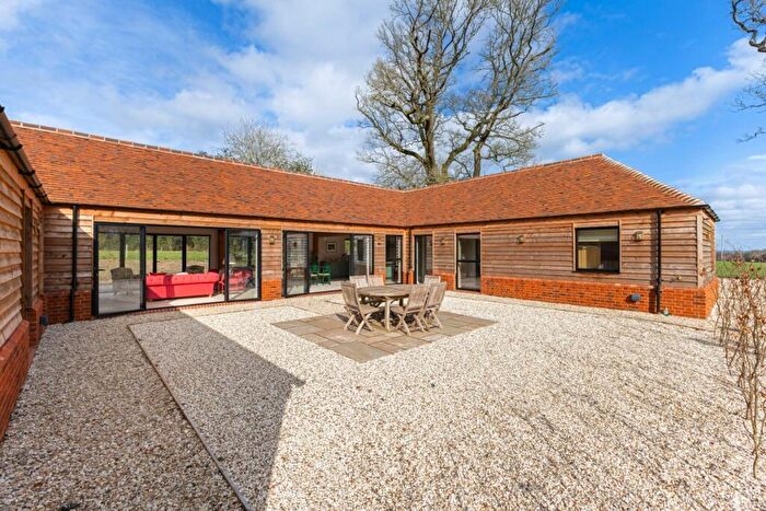 4 Bedroom Barn To Rent In Inkpen, RG20