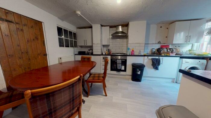 2 Bedroom Terraced House To Rent In Argie Road, Burley, Leeds, LS4
