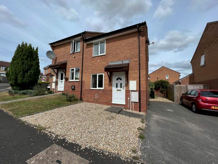 2 Bedroom Property To Rent In Pippin Close, Peasedown St John, Nr Bath, BA2