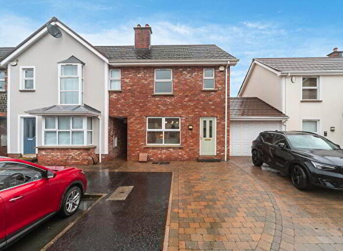 3 Bedroom Terrace House For Sale In Danesfort Park, Belfast, BT8