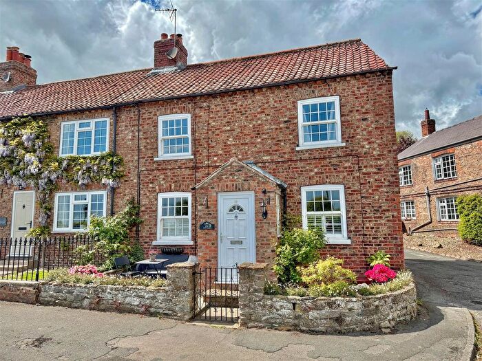 3 Bedroom Cottage To Rent In The Cottage, Brandsby Street, Crayke, YO61