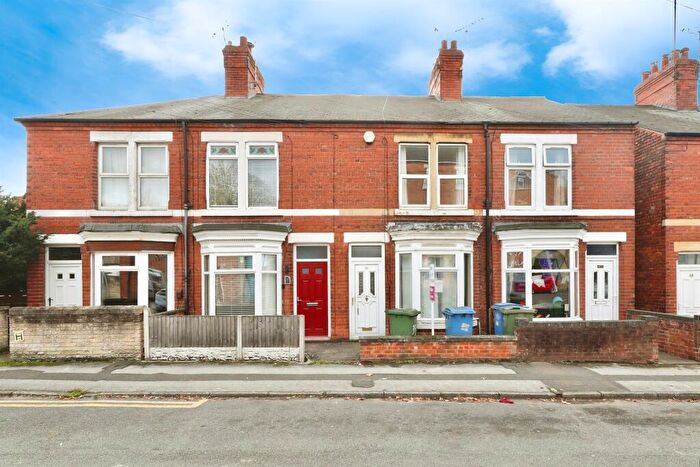 2 Bedroom Terraced House For Sale In Clarence Road, Worksop, S80