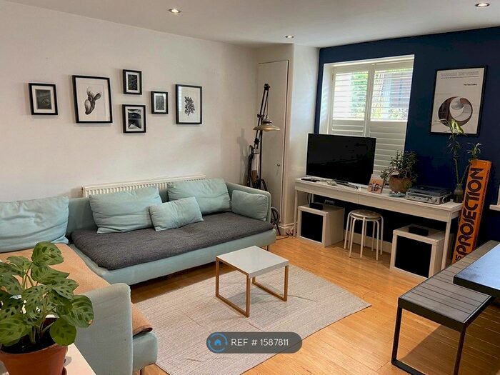 3 Bedroom Flat To Rent In Stanstead Road, London, SE23