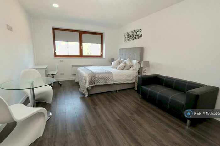 Studio To Rent In Lower Bryan Street, Stoke-On-Trent, ST1