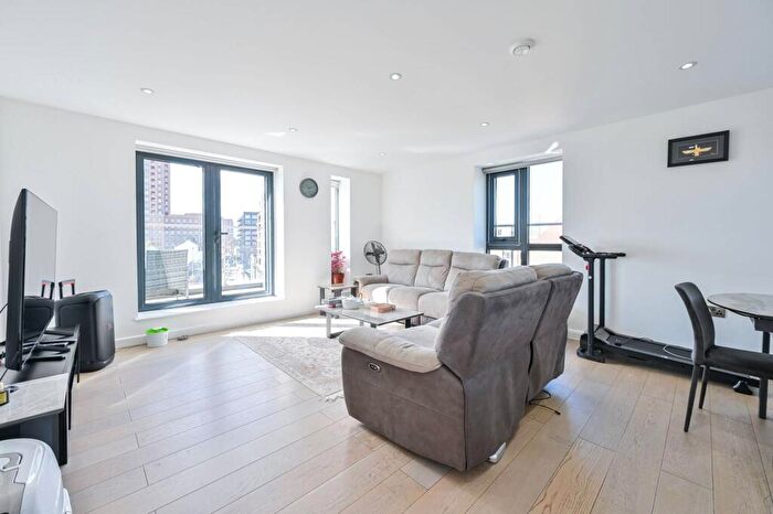 2 Bedroom Penthouse For Sale In Ilderton Road, South Bermondsey, London, SE16