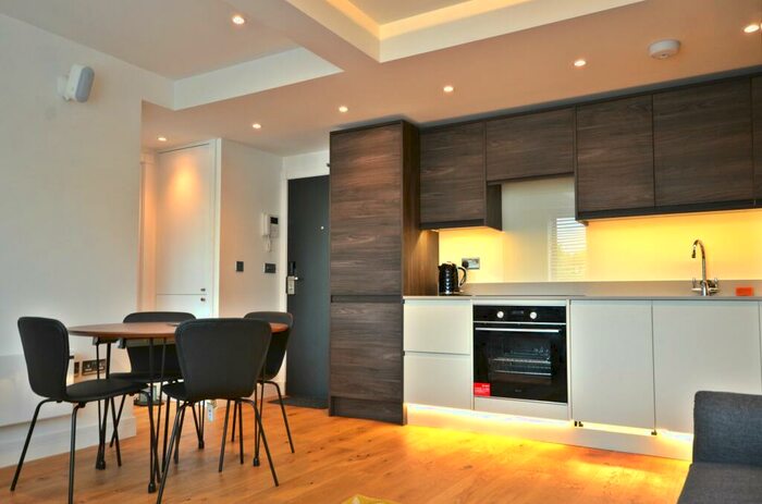 1 Bedroom Apartment To Rent In The Ring, Bracknell, RG12