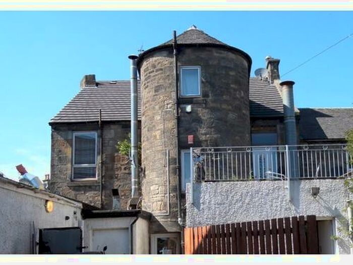 1 Bedroom Flat To Rent In Wellgate Street, Larkhall, ML9