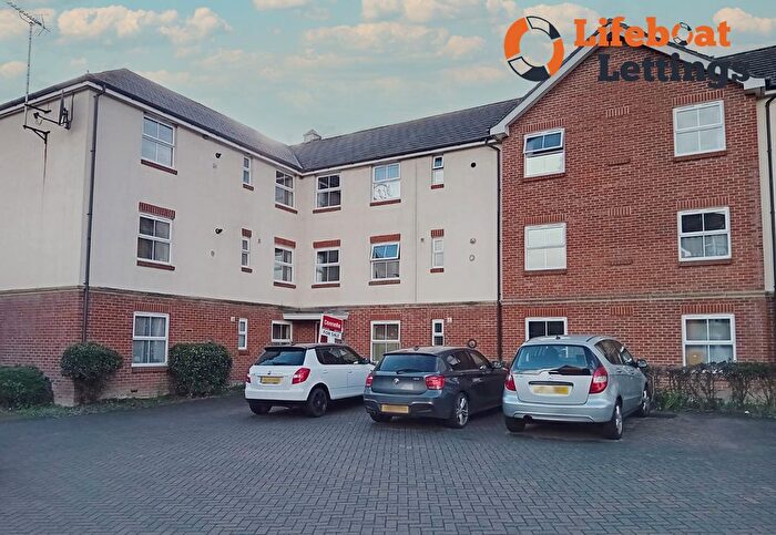 2 Bedroom Flat To Rent In Angus Drive, Kennington, Ashford, TN24