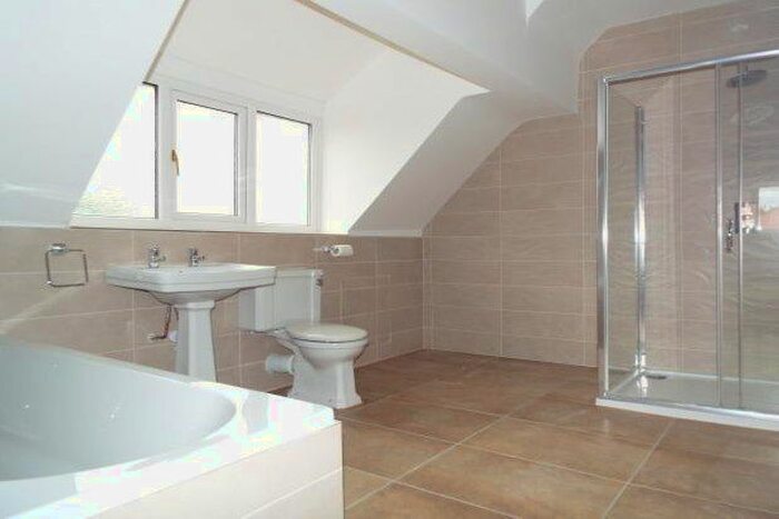 2 Bedroom Flat To Rent In Warren Road, Liverpool, L23