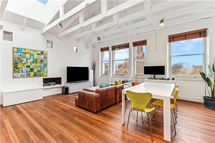 2 Bedroom Flat To Rent In Redcliffe Square, London, SW10