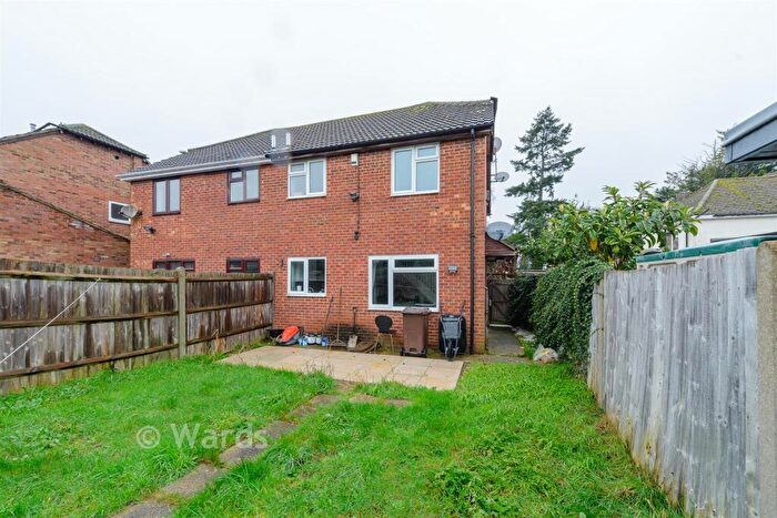 1 Bedroom End Of Terrace House For Sale In Barrington Close, Walderslade, Chatham, Kent, ME5