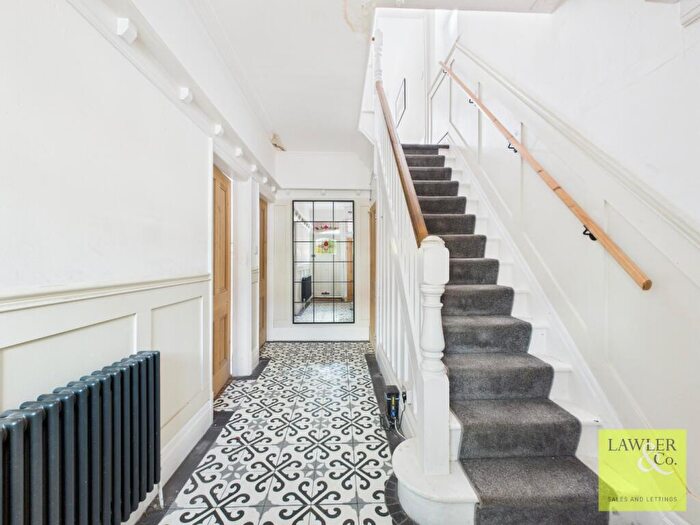 3 Bedroom Semi-Detached House For Sale In Wellfield Road, Stockport, Cheshire, SK2
