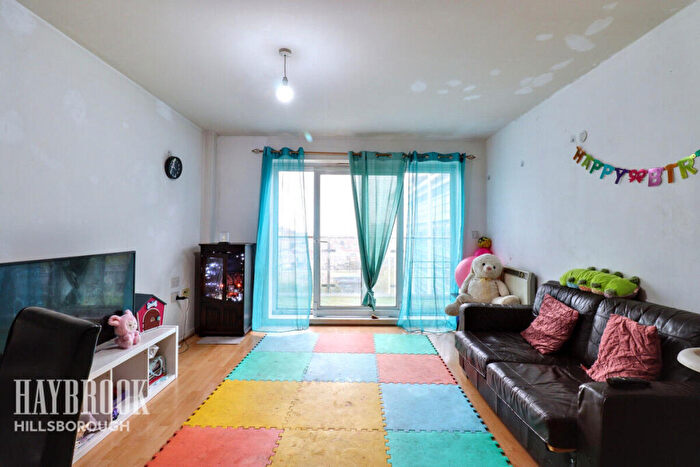 2 Bedroom Apartment For Sale In Millsands, Sheffield, S3