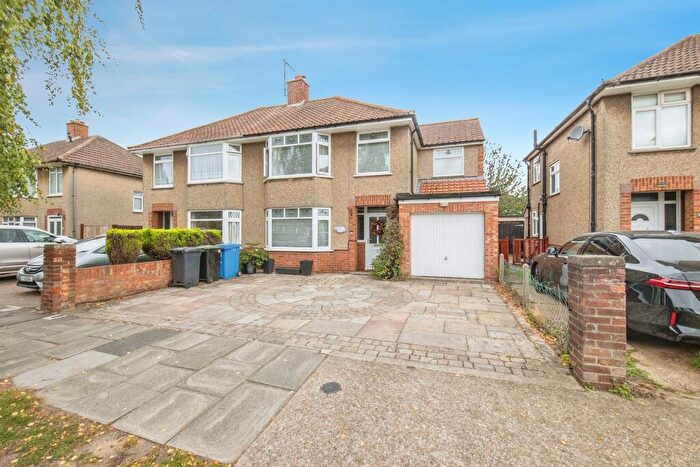 4 Bedroom Semi-Detached House For Sale In Adelaide Road, Ipswich, IP4