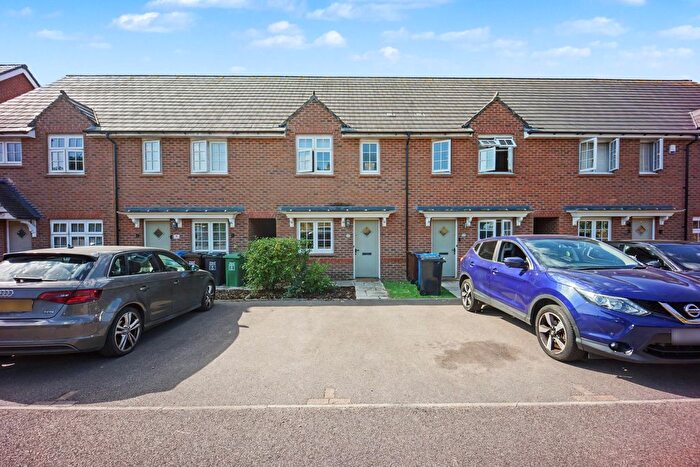 3 Bedroom Terraced House For Sale In North Bank Close, Tyldesley, Wigan, M29
