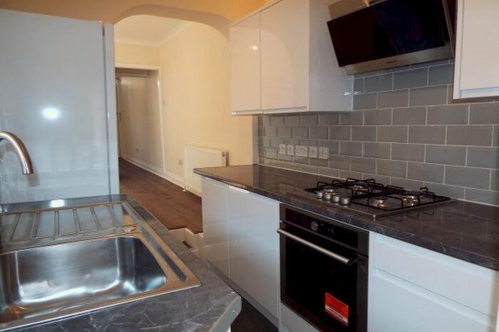 2 Bedroom Property To Rent In Rural Vale, Northfleet, Gravesend, DA11