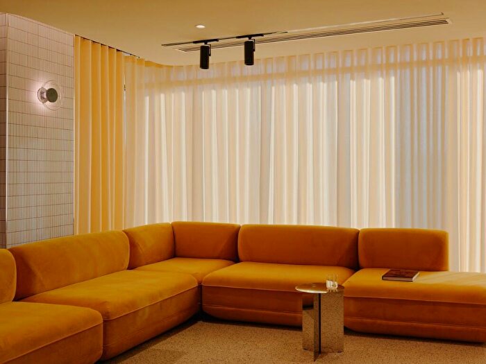 2 Bedroom Apartment To Rent In The Radiant, Kirkstall Road, Leeds, West Yorkshire, LS3