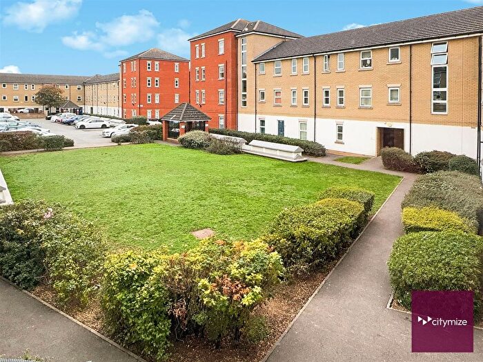 2 Bedroom Flat For Sale In Glandford Way, Chadwell Heath, RM6