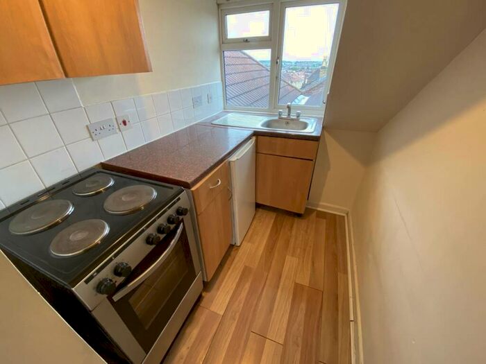 Studio To Rent In Filton Road, Horfield, Bristol, BS7