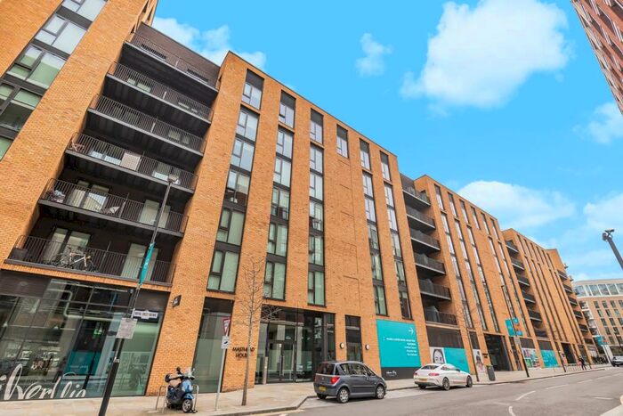 1 Bedroom Apartment To Rent In Royal Crest Avenue, London, E16