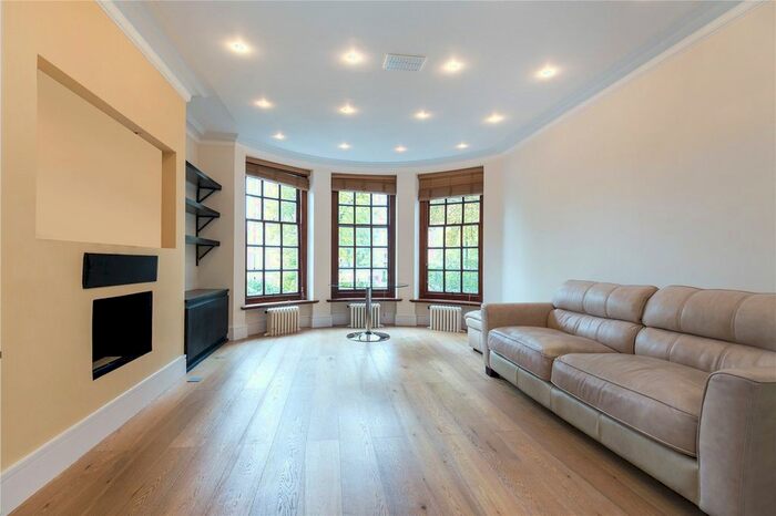 2 Bedroom Flat To Rent In Park Lodge, St. Johns Wood Park, NW8