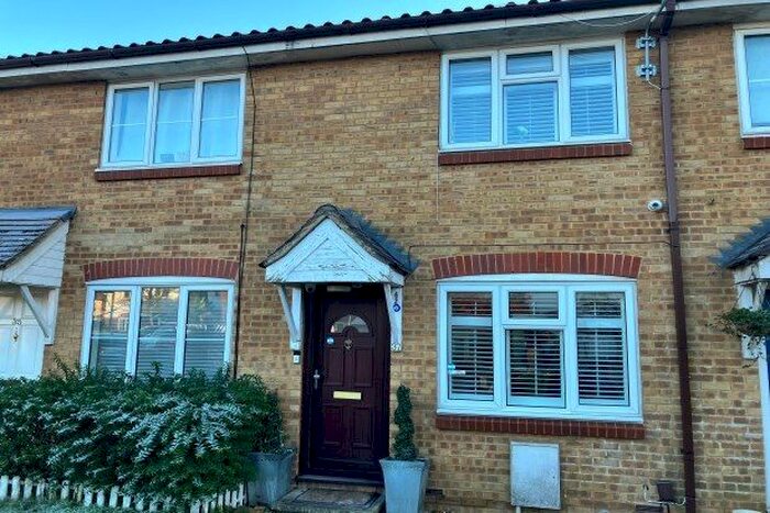2 Bedroom Terraced House To Rent In Siskin Close, Borehamwood, WD6
