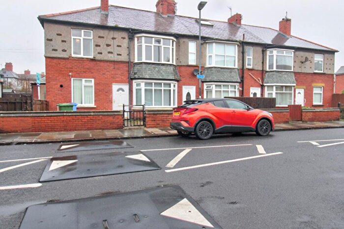 2 Bedroom Flat For Sale In Princess Louise Road, Blyth, NE24