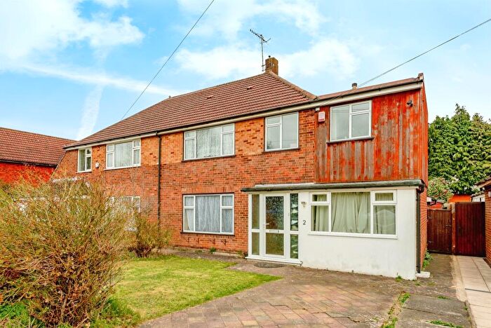 4 Bedroom Semi Detached House For Sale In Westway Gardens, Redhill, RH1